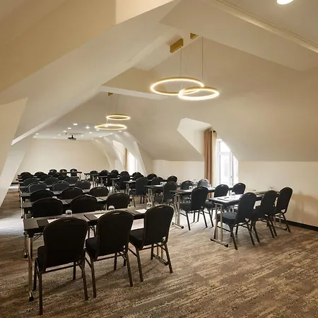 ホテル Domaine Du Liziec - Mgallery Collection 4*