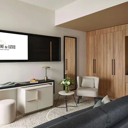 ホテル Domaine Du Liziec - Mgallery Collection 4*
